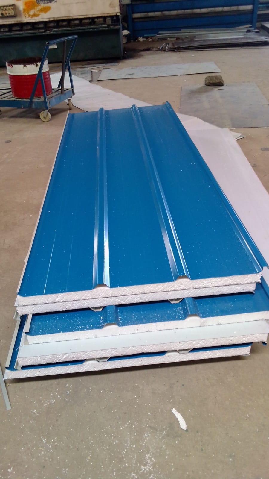 EPS sandwich roof panel
